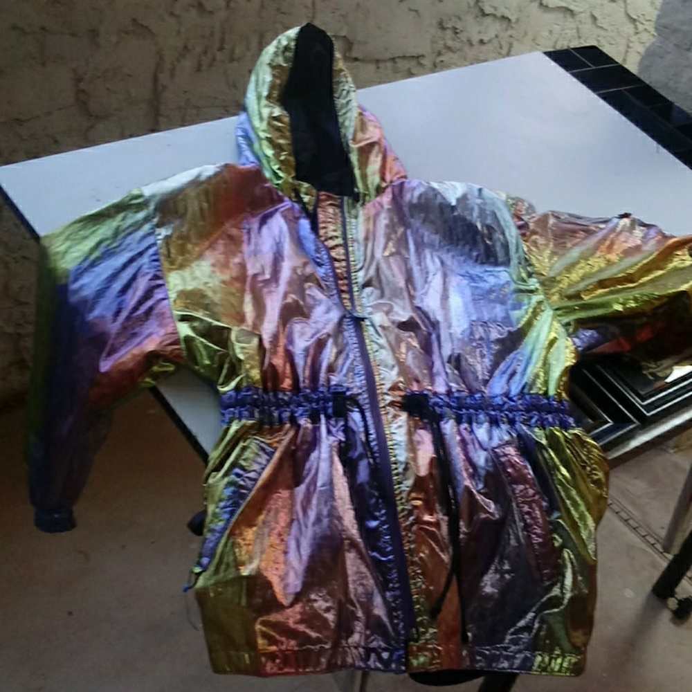 Holographic jacket